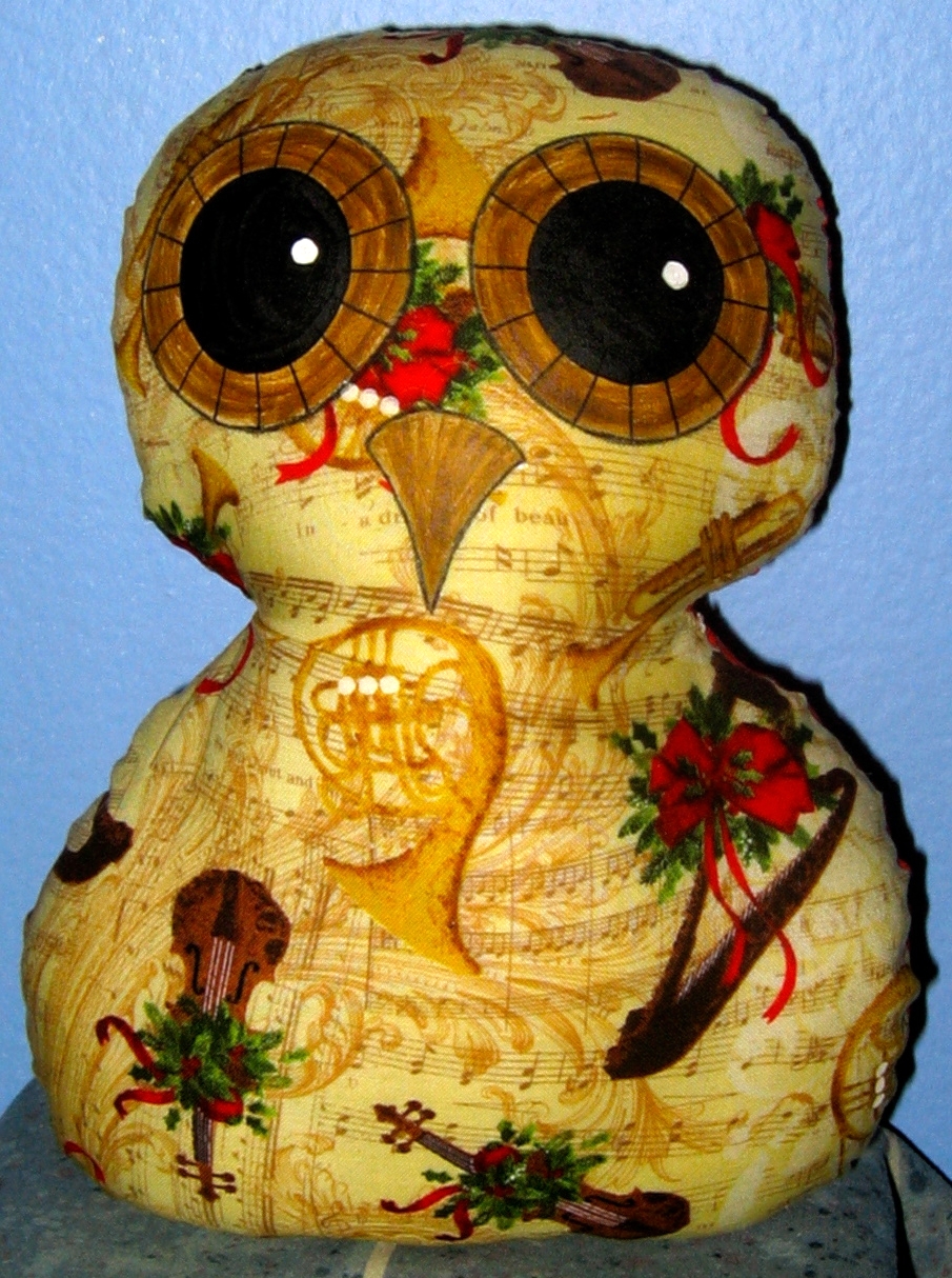 Owl Christmas Pillow - music